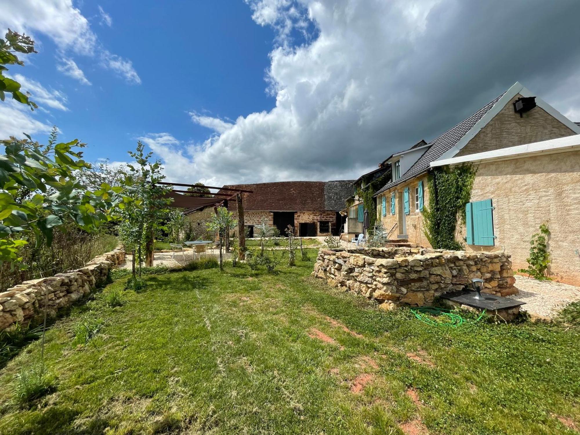 La Belle Petite Ferme Rosiers De Julliac 19350 Villa Le Bos Luaran gambar