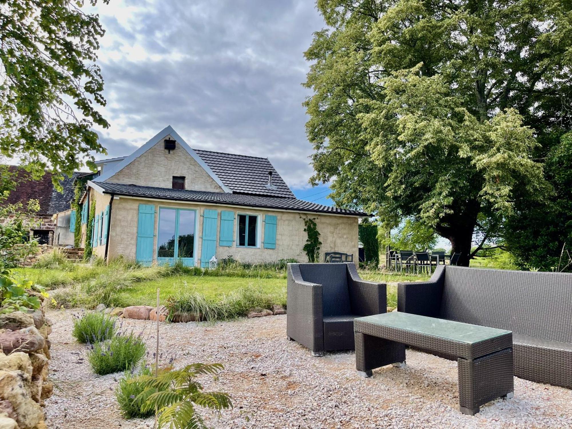 La Belle Petite Ferme Rosiers De Julliac 19350 Villa Le Bos Luaran gambar